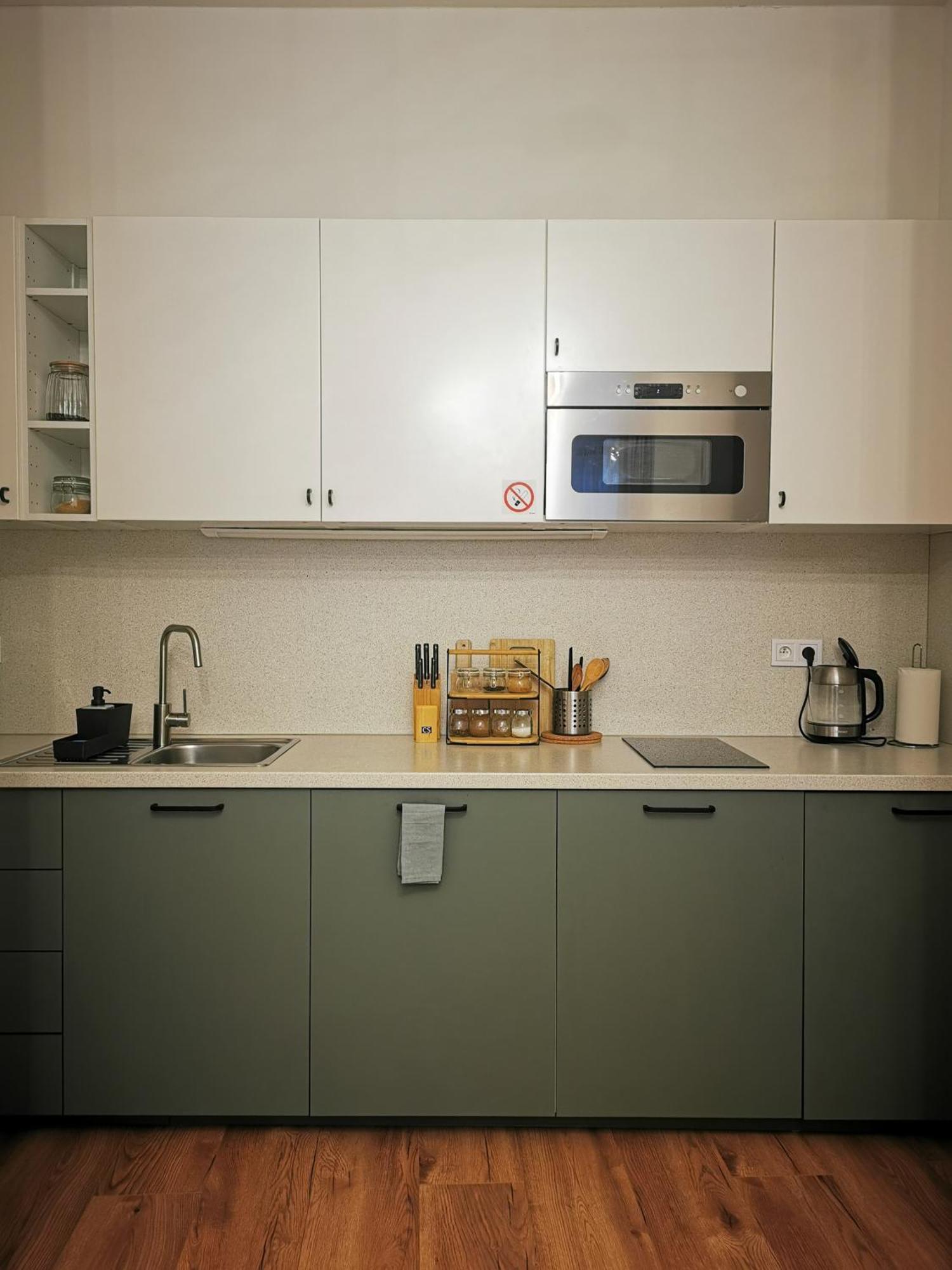 Atlas Apartment In The Historical Center Of Kosice With Free Private Parking Exterior photo